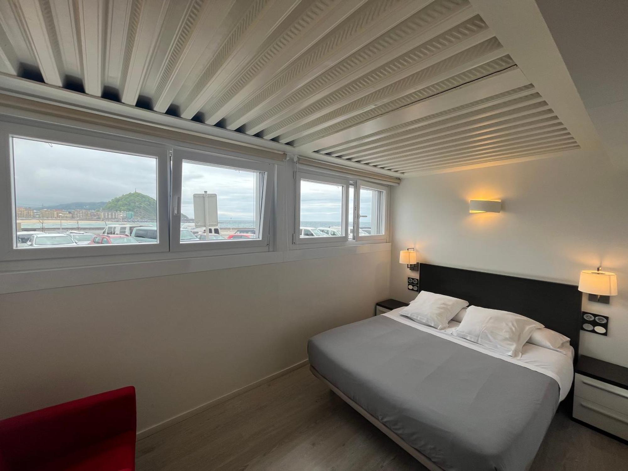 Hotel Punta Monpas San Sebastián Exteriör bild